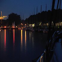Windmühle von Dokkum bei Nacht