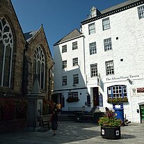Kirche und The Alboin House