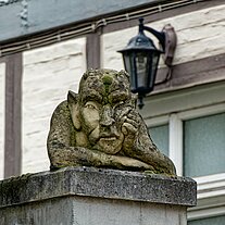 Charakterkopf Skulptur