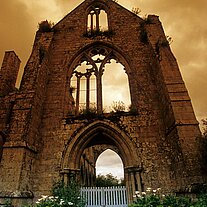 Front der Abteikirche