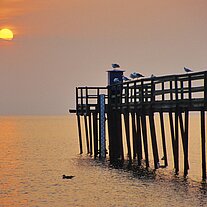 Sonnenuntergang an der Landungsbrücke