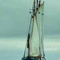 Schiff kommt entgegen