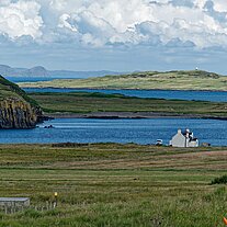 Blick nach Balmacqueen und Eilean Trodday