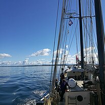 mit der Zephyr zwischen den Inseln durch