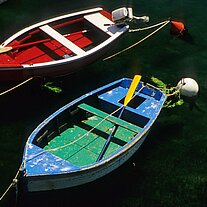 Boote im Hafen von St. Guenole
