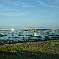 Boote im Wattenmeer